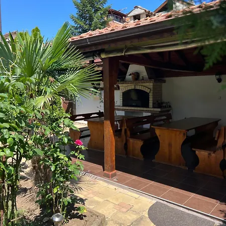 Maison d'hôtes семеен авалон 3*