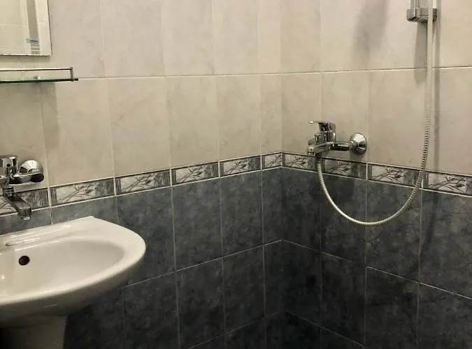 семеен авалон 3*