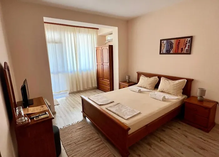 招待所 семеен авалон 切尔诺莫雷茨